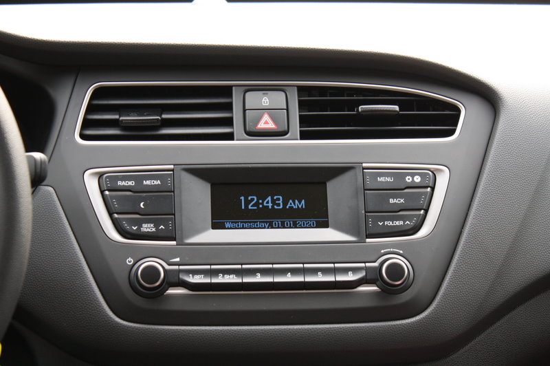 Hyundai i20 1.0 Select / Klima / Radio / Vorführwagen