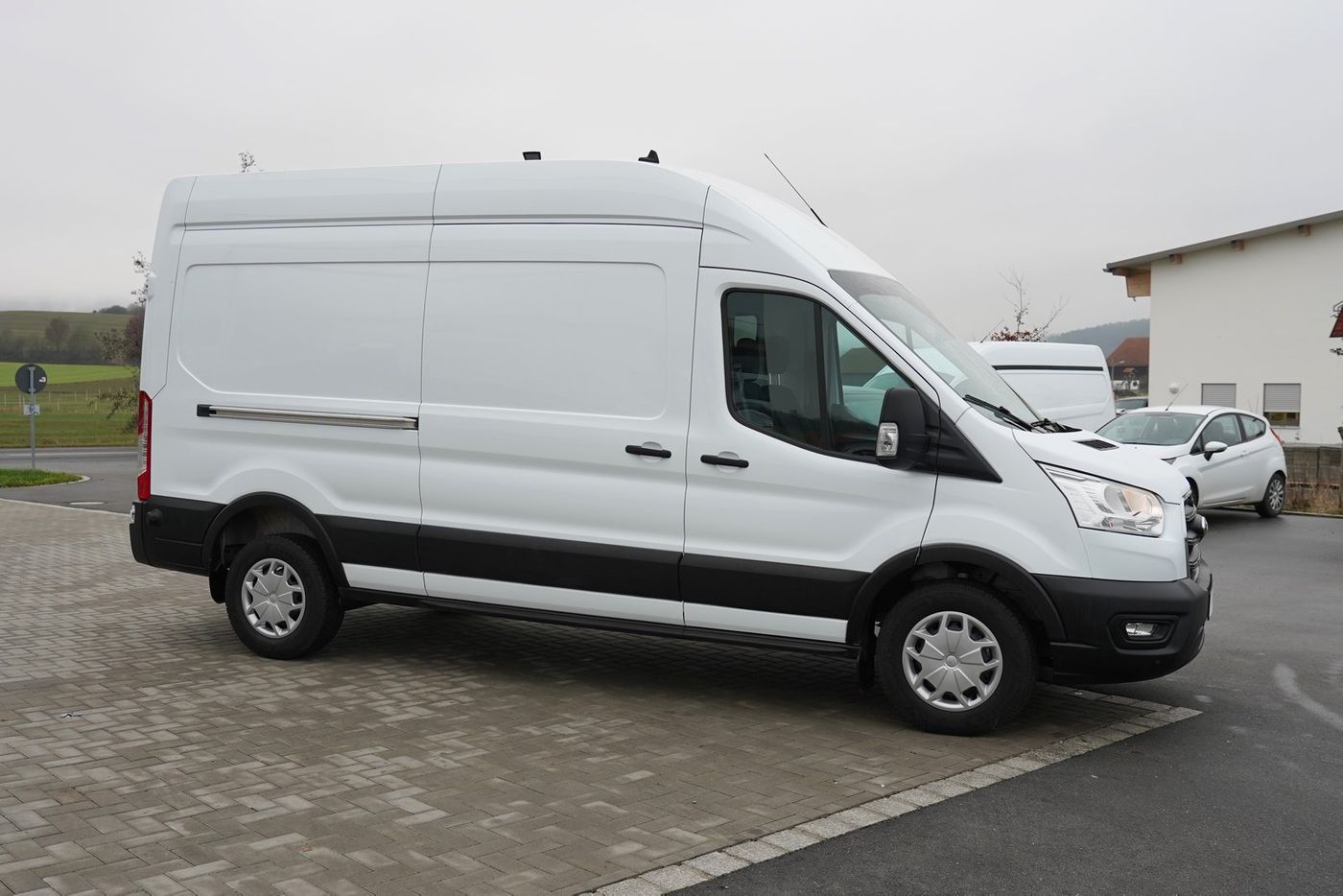 H3l3 ford transit