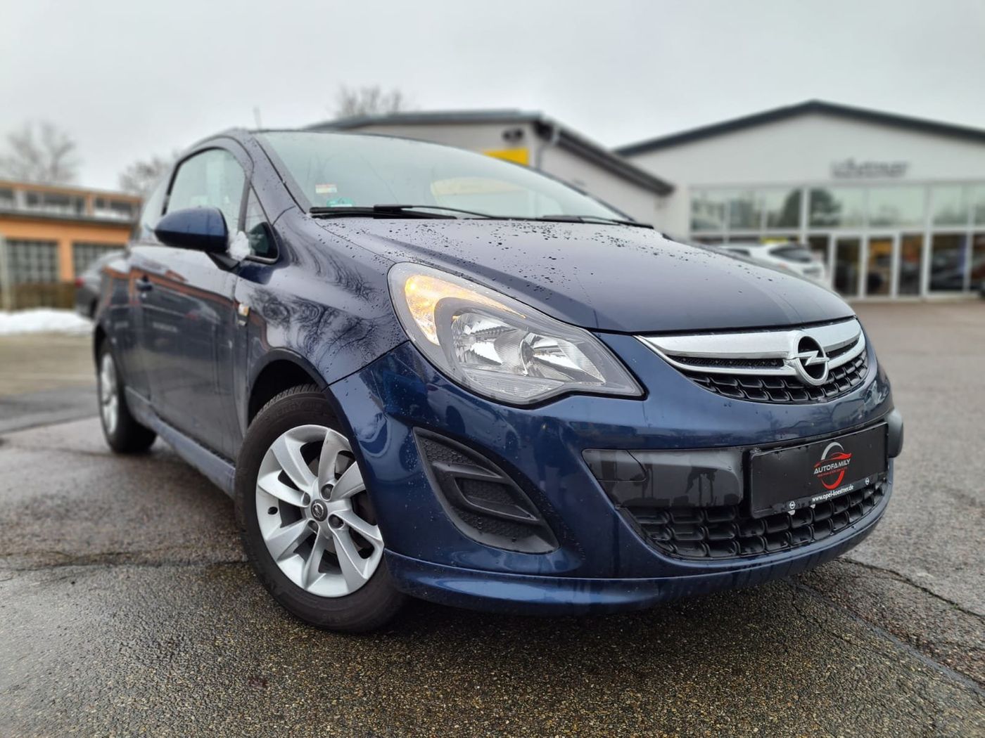 Opel Corsa D Energy 1 4 Opc Line 8 Fach Gebrauchtwagen Limousine Inz