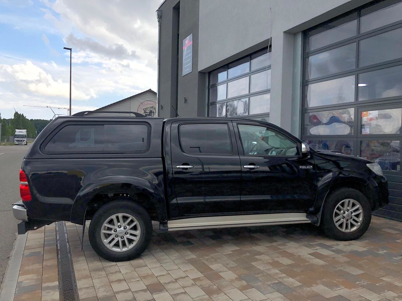 Toyota Hilux Double Cab Executive 4x4 TEMP | Gebrauchtwagen